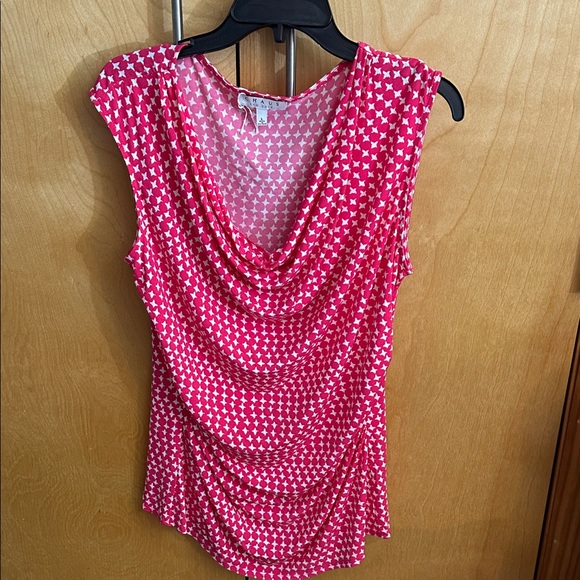 Chaus Tops - Nordstroms Sleeveless Cowl Neck Womens Top - Pink Star Pattern new $78 retail